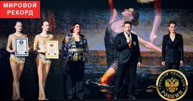 Национальный триколор, воплощённый в воде