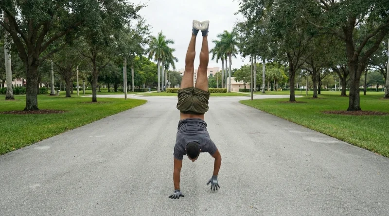 Рекорды ходьбы на руках: где заканчивается трюк и начинается рекорд