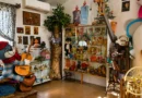 Самая большая коллекция предметов, связанных с кошками