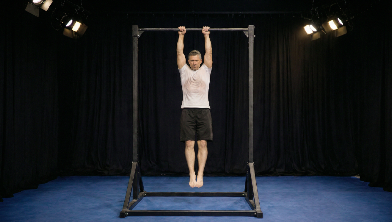 Вис на перекладине