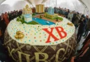 Самый большой пасхальный кулич в мире — Екатеринбург