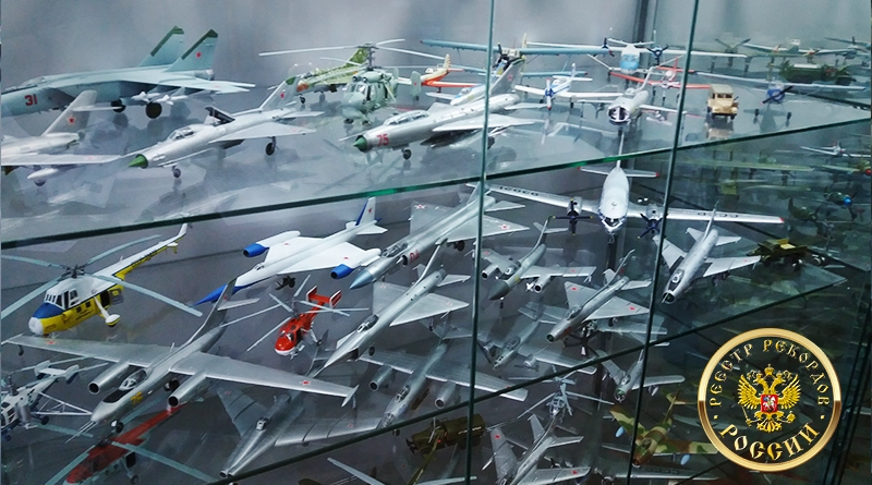 Рекорд Петра Сулимова — 512 моделей в масштабе 1:72