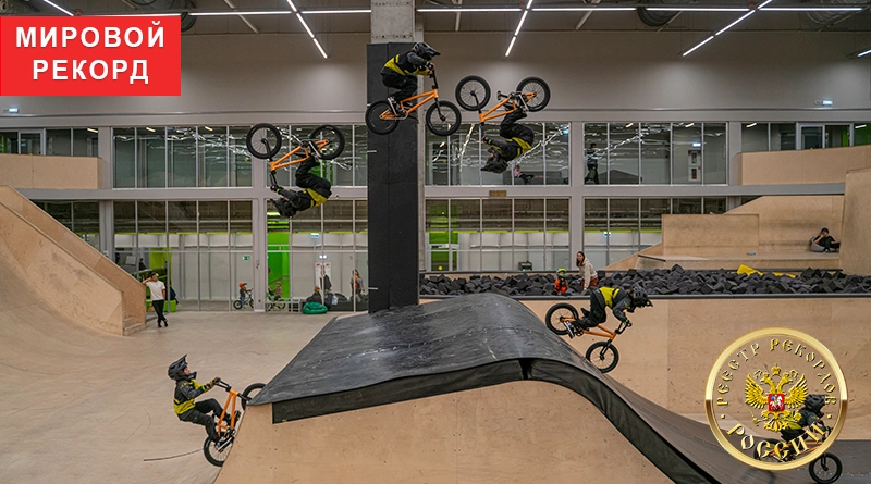 рик Абрамов выполняет double backflip — рекорд в возрастной категории