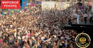 VK FEST вошёл в историю с мировым рекордом одновременных объятий